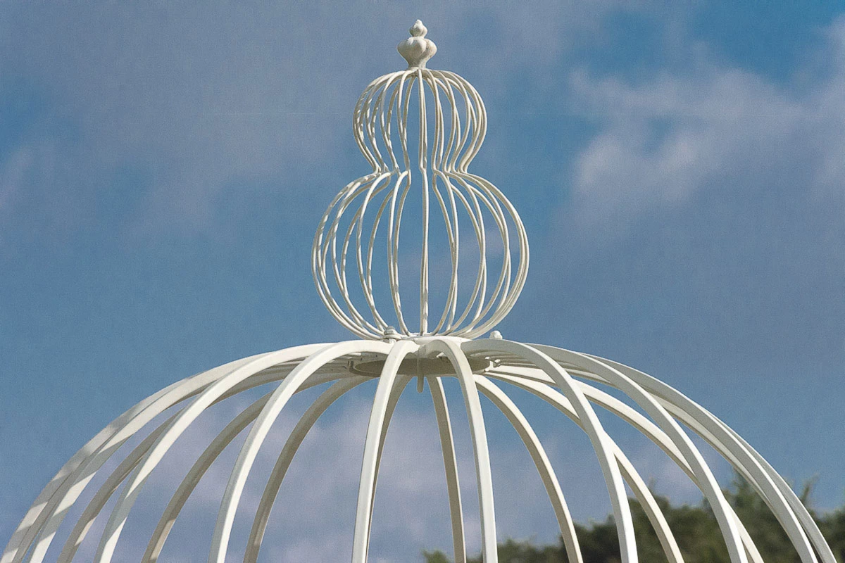 CLP Pavillon ROMANTIK Aus Pulverbeschichtetem Eisen I Runder Pavillon Mit Stilvollen Verzierungen L Bepflanzbarer Rankpavillon 7 CLP Pavillon ROMANTIK Aus Pulverbeschichtetem Eisen I Runder Pavillon Mit Stilvollen Verzierungen L Bepflanzbarer Rankpavillon – Bild 5